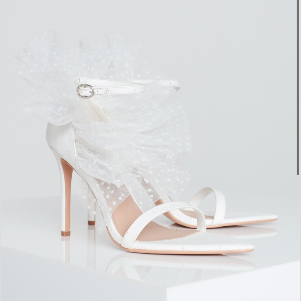 NWT Bridal Heels Tulle pointed open toe